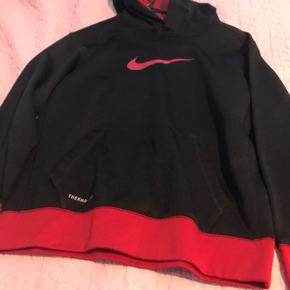 Nike therma-fit hoodie